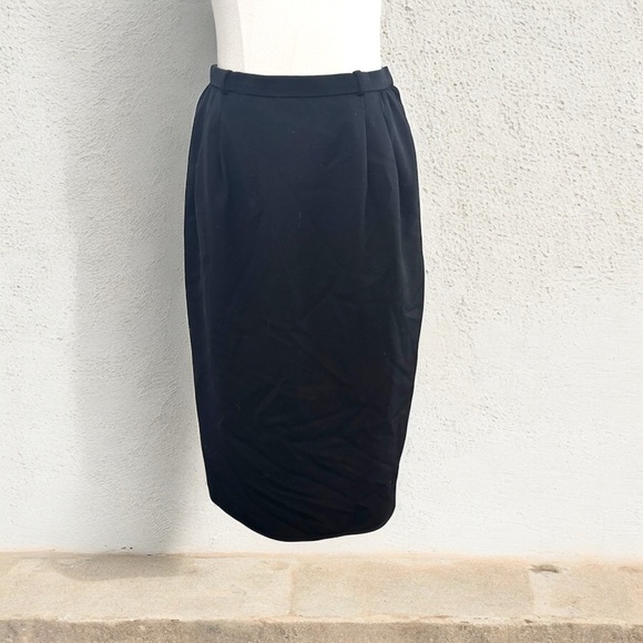 Vintage Valentino Midi Skirt - 4 office siren contemporary - Picture 1 of 6
